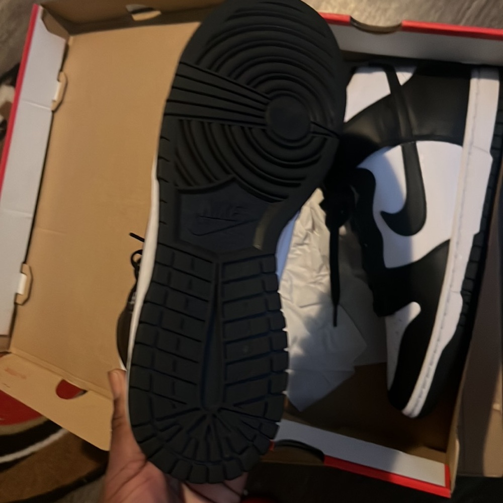 Nike Dunks High Top - image 2